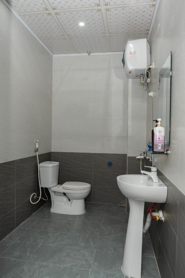 Anh Anh Luxury Hotel Tuyen Quang Екстер'єр фото